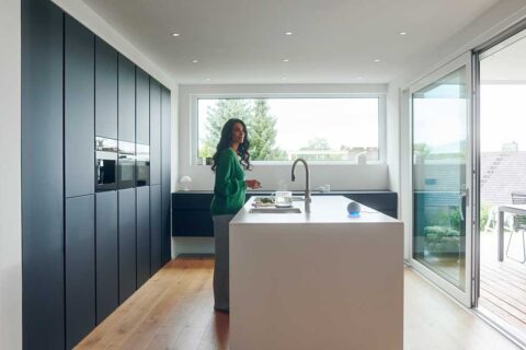 Theben gaat in gesprek over oplossingen integratie tussen E en W