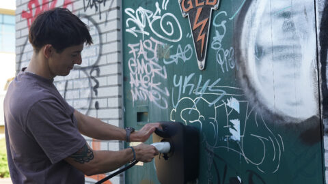 Bidirectioneel laden met heel eenvoudig te installeren Nederlandse laadpaal